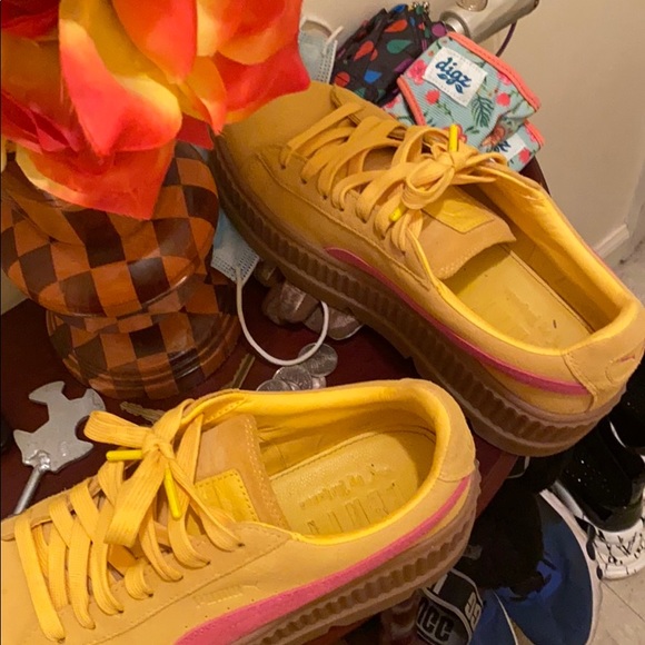 SOLD‼️‼️‼️Fenty Puma’s By Rihanna 😍 - Picture 7 of 8